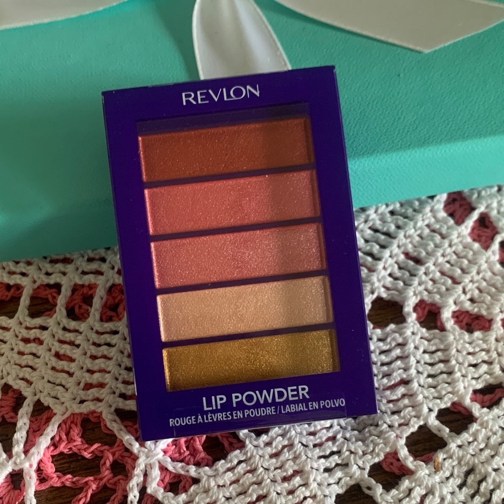 Revlon Lip Powder Palette — Coral, Peach & Gold Tones